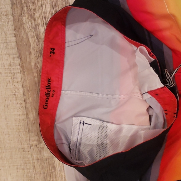 Good Fellow & Co. men's boarding  shorts - Picture 6 of 6